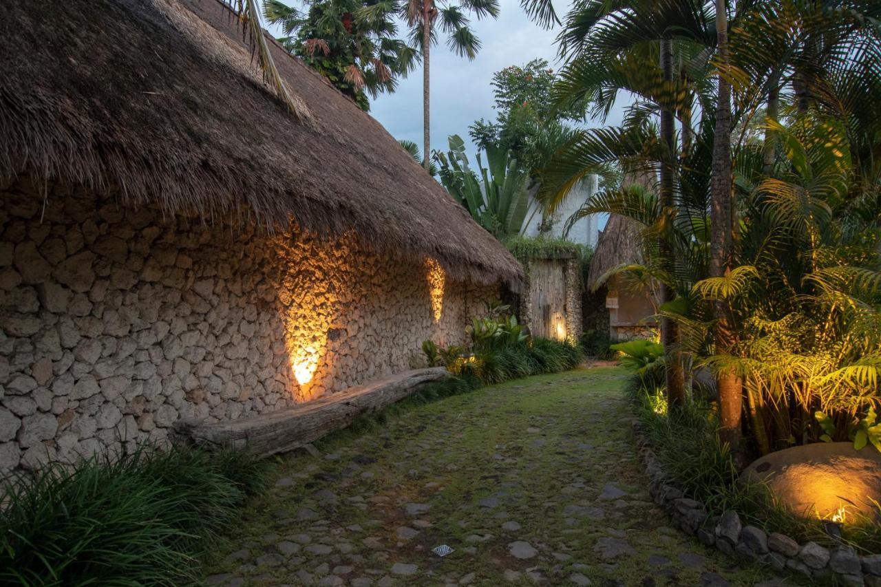 Stone House Hotel Ubud Exterior foto